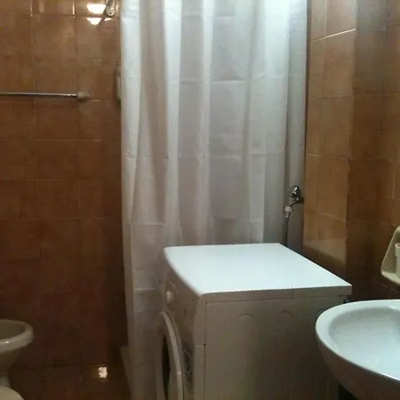 Stanza Con Bagno E Cucina In Comune In Giardino Gasthuis