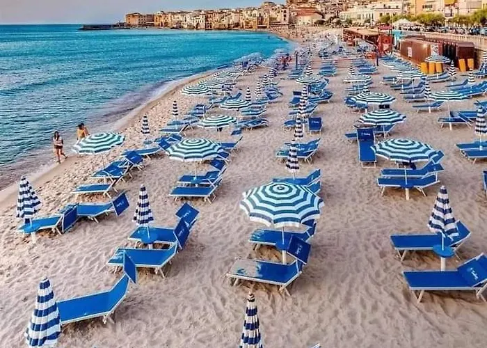 Maison d'hôtes Stanza Con Bagno E Cucina In Comune In Giardino *