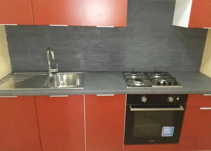 Maison d'hôtes Stanza Con Bagno E Cucina In Comune In Giardino