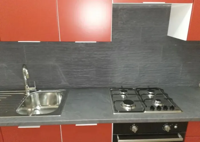 Stanza Con Bagno E Cucina In Comune In Giardino Cefalù