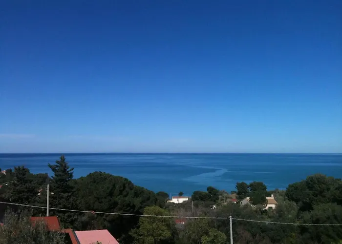 Stanza Con Bagno E Cucina In Comune In Giardino * Cefalù